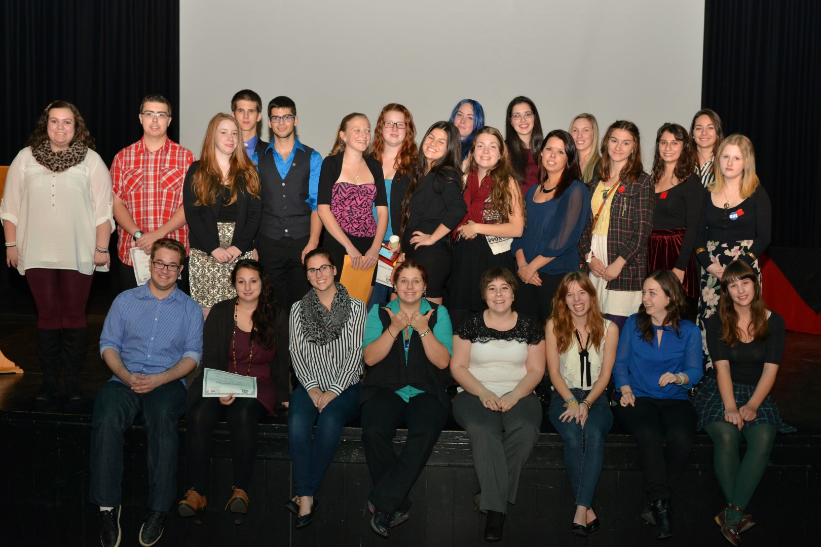 Une cinquantaine des jeunes de la Polybel ont été honorés pour leur bénévolat, qui a obtenu des résultats concrets dans le milieu scolaire.