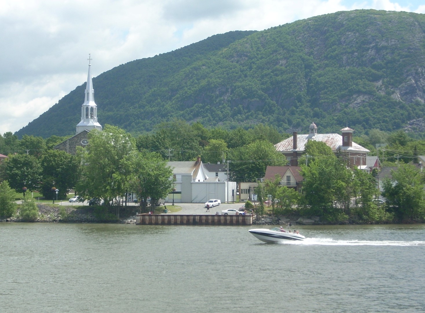 La MRC de la Vallée-du-Richelieu et plusieurs municipalités riveraines ont demandé d’instaurer des limites de vitesse claires sur la rivière Richelieu.