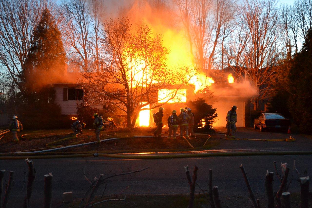 Un homme périt dans un incendie