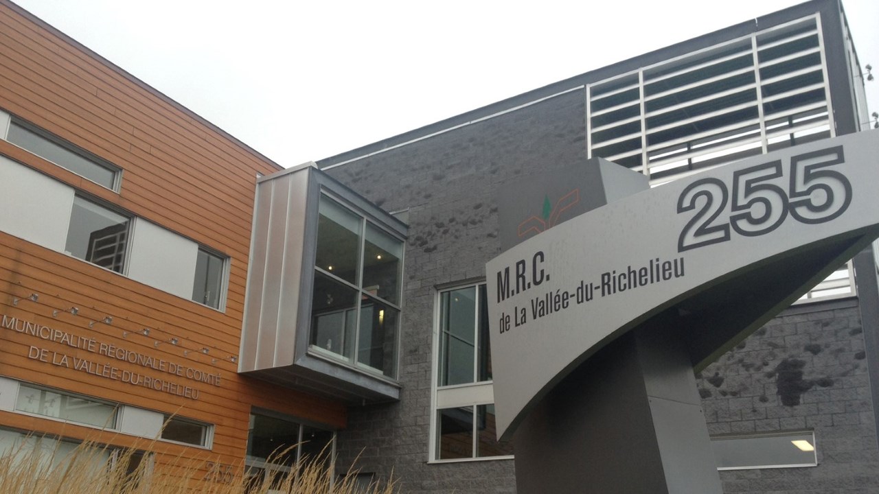 La MRC de la Vallée-du-Richelieu remplacera le revêtement de parement de son siège social