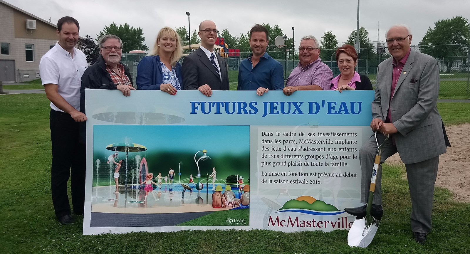 Jeux d'eau dans le parc Ensoleillé à McMasterville