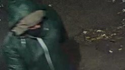 Un suspect a causé un début d’incendie à l’arrière d’un commerce de la rue Richelieu, le 25 décembre 2018. 