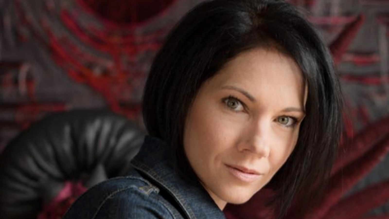 Tina Struthers est une artiste de Vaudreuil-Soulanges. 