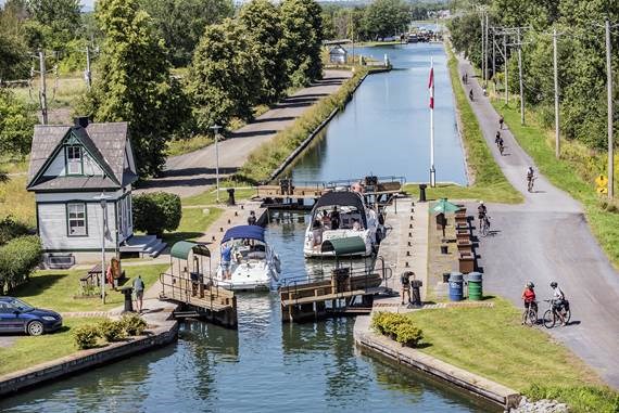 Report de la saison de navigation dans les canaux historiques de Chambly et de Saint-Ours