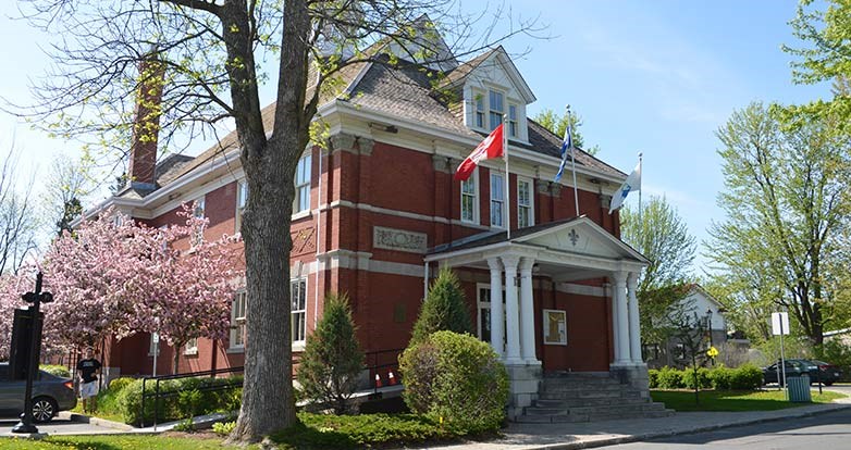 Deux bâtiments municipaux rouvrent demain à Chambly