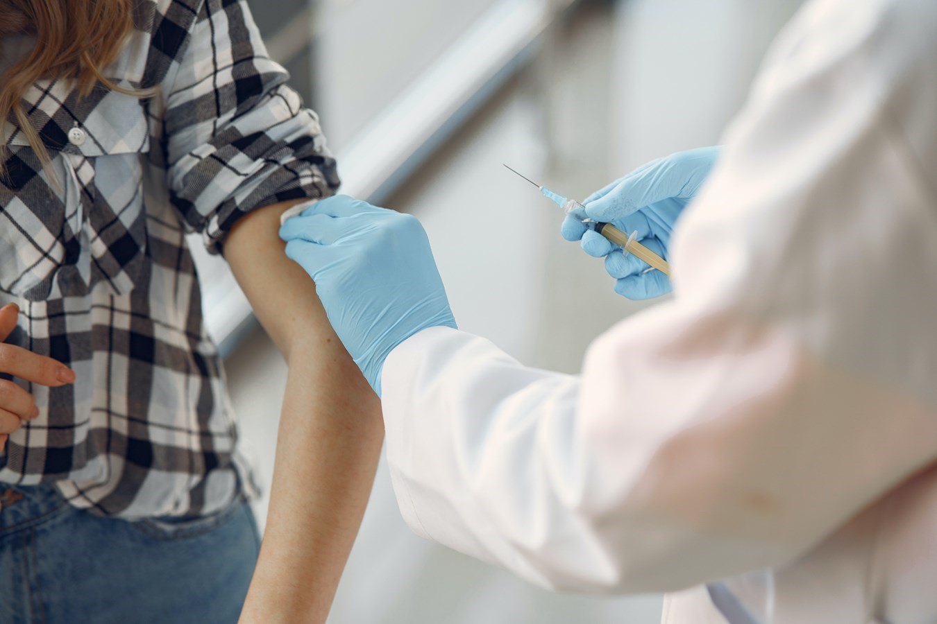 « La vaccination s’accélère de façon significative », souligne Justin Trudeau