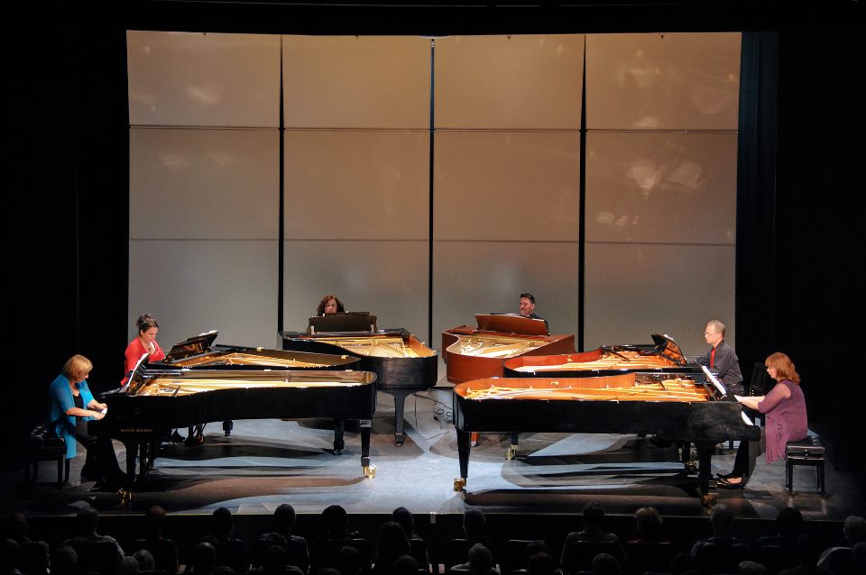 Orford Six Pianos : une expérience musicale unique