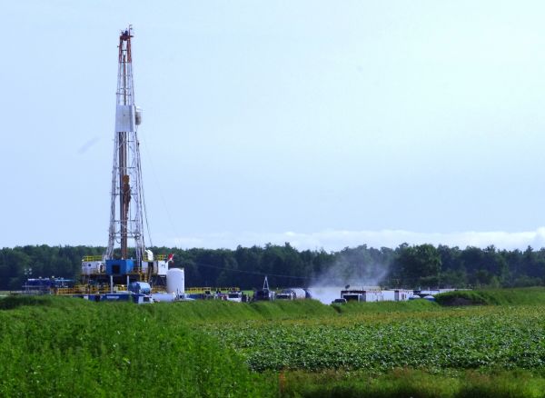 Hydrocarbures : des projets incohérents et insuffisants