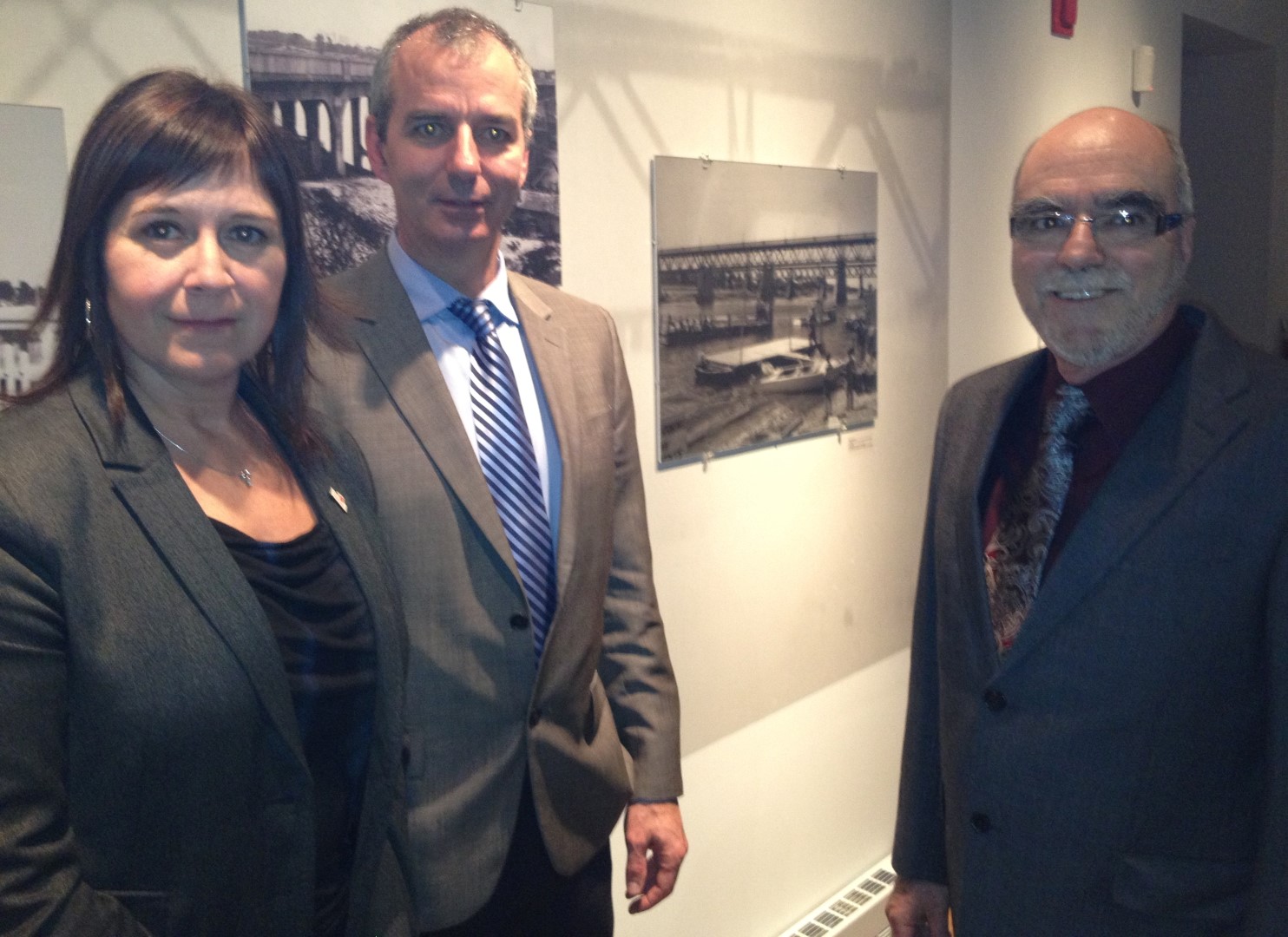 Exposition et documentaire sur le pont David-Laperrière