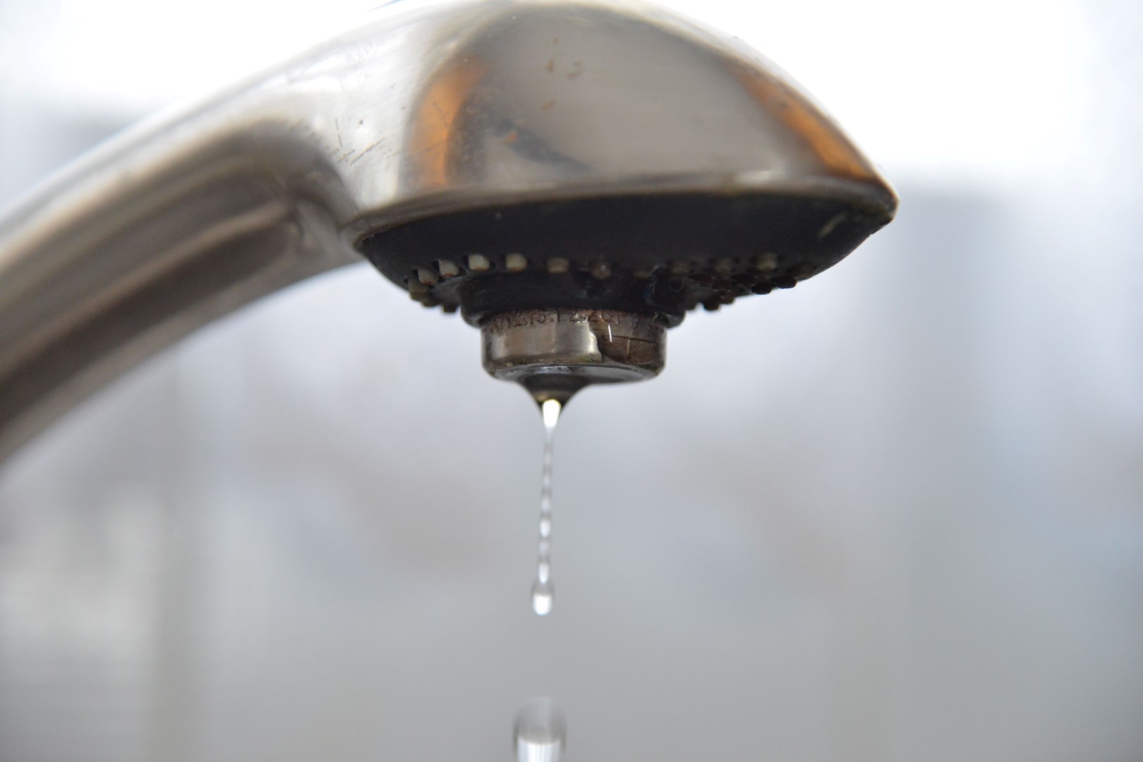 Goût de chlore dans l'eau : consommation sans risque