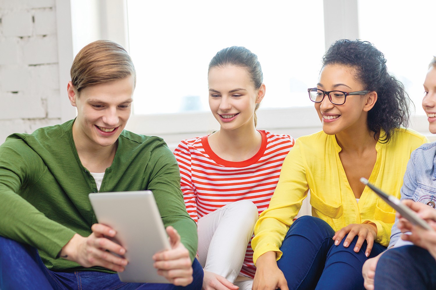 Étudiants : profitez des crédits d'impôt et des prestations