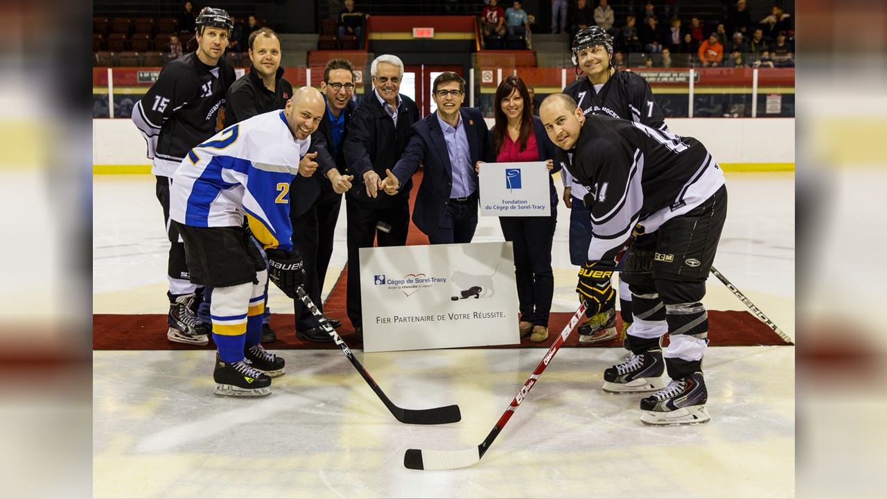 Le tournoi de hockey industriel remet 2 700 $ à la Fondation du Cégep de Sorel-Tracy
