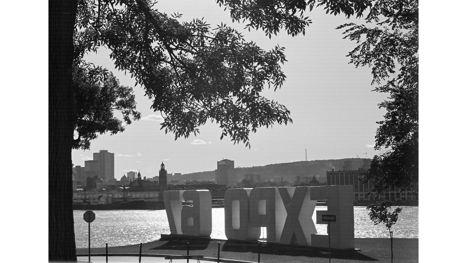 Expositions de photos extérieures à la Maison des gouverneurs et au parc Regard-sur-le-Fleuve