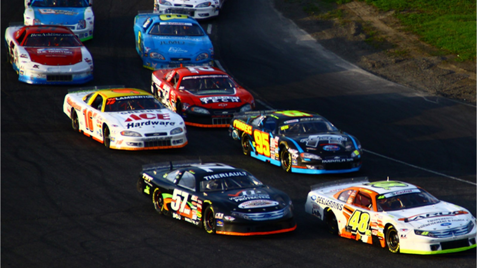 Le Championnat de stock-Car Canadien s'arrête à Saint-Eustache aujourd'hui 