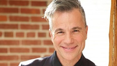 Bruno Pelletier et Julie Lamontagne à l'oeuvre pour l’église Saint-Denis-sur-Richelieu