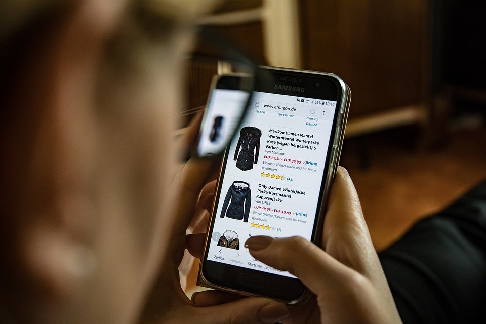 La Sûreté du Québec diffuse des conseils de prévention en lien avec l'achat ou la vente en ligne
