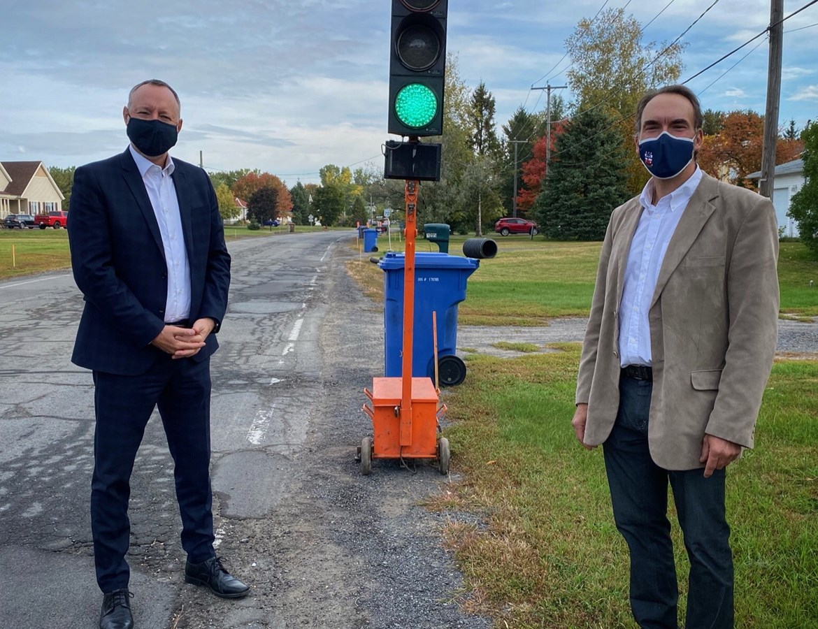Saint-Roch-de-Richelieu: Jean-Bernard Émond annonce 2,8 M$ pour améliorer le réseau routier