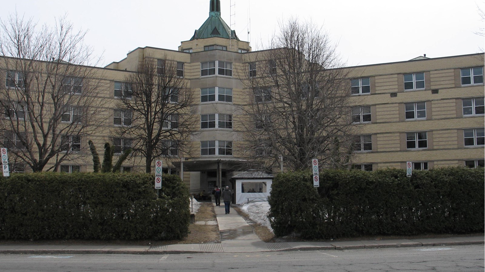 Éclosion de COVID-19 à l'Hôtel-Dieu de Sorel 