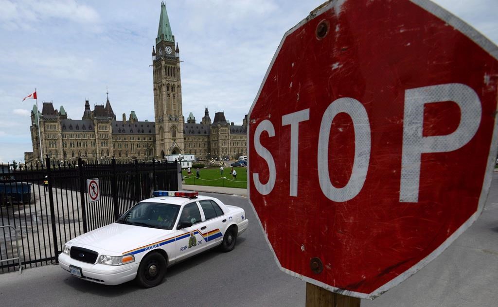 Statistique Canada: les dépenses pour la police ont augmenté de 12 % en un an au pays
