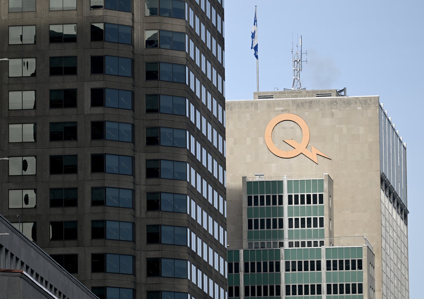 Quatre syndicats se dotent de mandats de grève chez Hydro-Québec