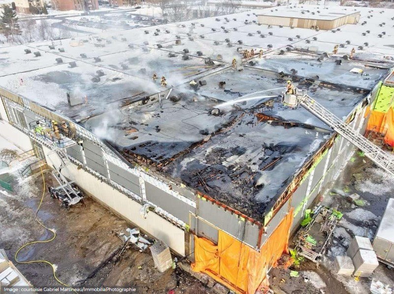 Incendie de l'École Bernard-Gariépy : les pompiers ont quitté les lieux
