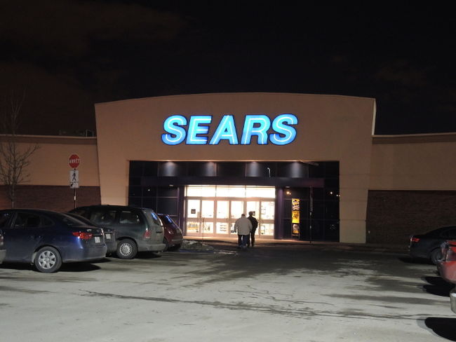 Les magasins de Rosemère et Saint-Eustache ne seront pas touchés par les suppressions de postes.