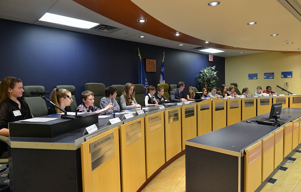 16 jeunes se mettent dans la peau des élus municipaux