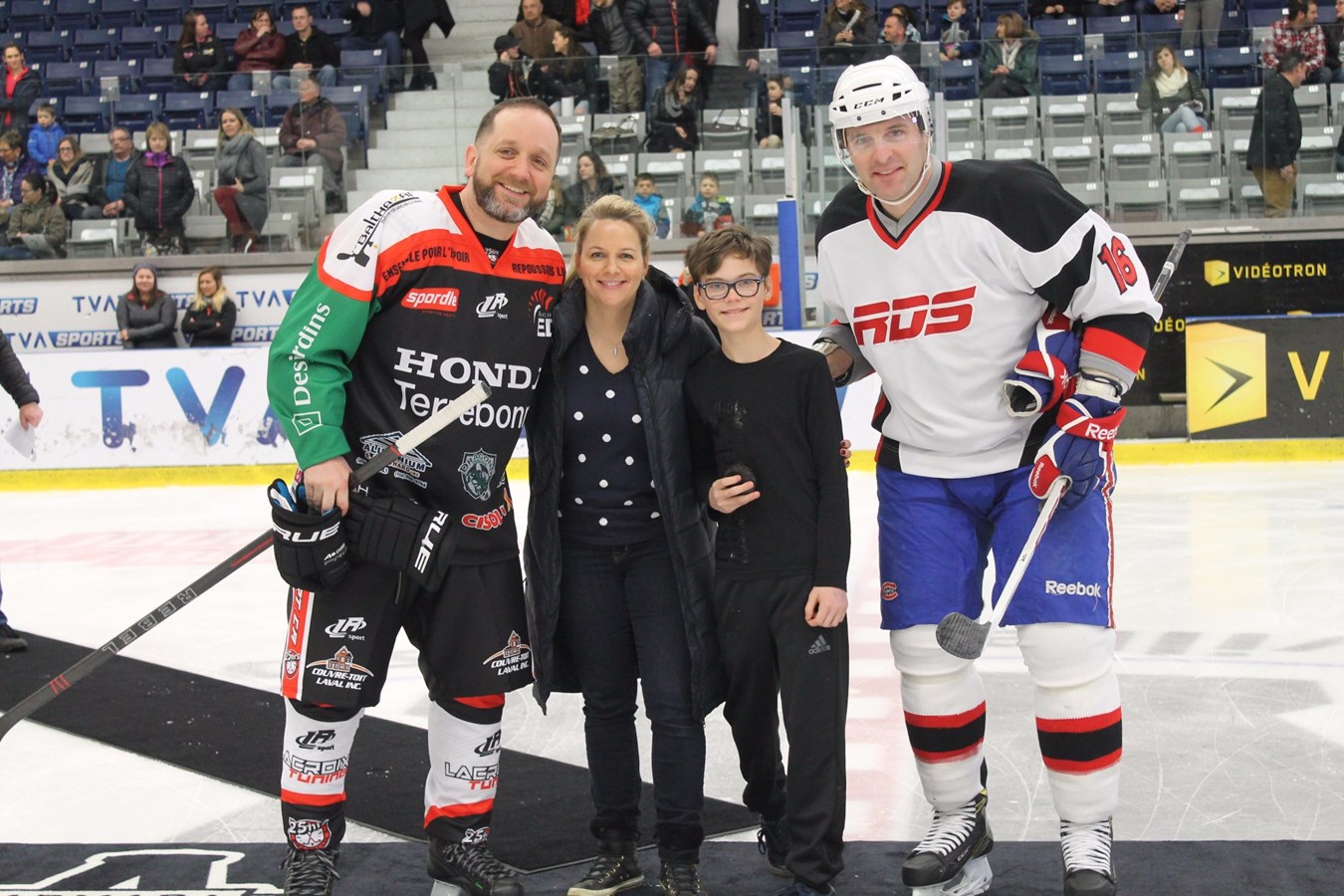 La période de pré-inscription du 25 heures de hockey est officiellement ouverte ! 