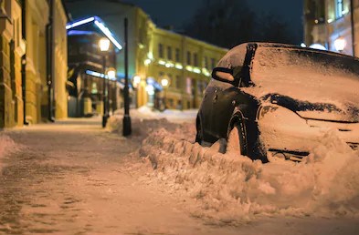 Une vignette permet le stationnement de nuit en période hivernale dès le 1er décembre