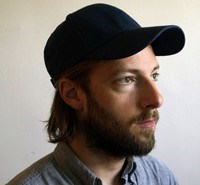 L'artiste Sébastien Lafleur présente des œuvres qui s’inspirent des rythmes de la nature. Les sculptures se démarquent par la variété des matériaux utilisés : épine de porc-épic, bois de cervidé, pierre, crin de cheval, bois, béton, plastique, ossement, etc.