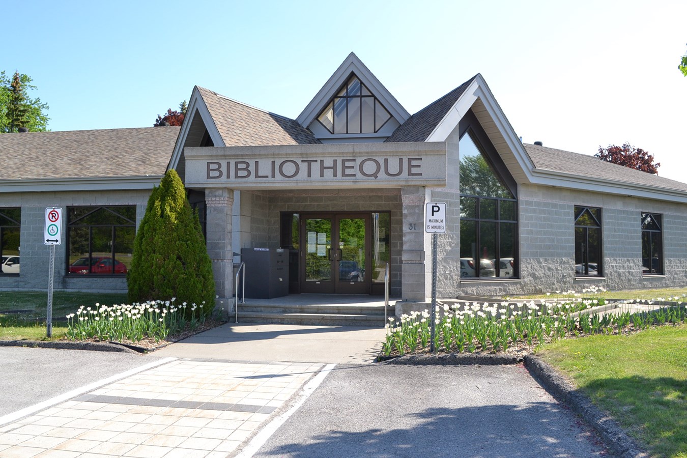 Ouverture de la bibliothèque de Lorraine pour le service de cueillette sans contact sur rendez-vous
