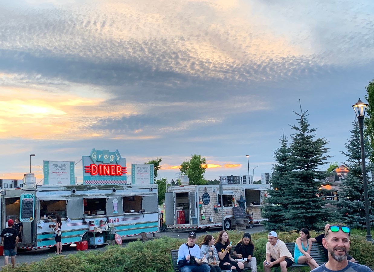 Grand PoutineFest de Mirabel : animation et poutine servies au volant