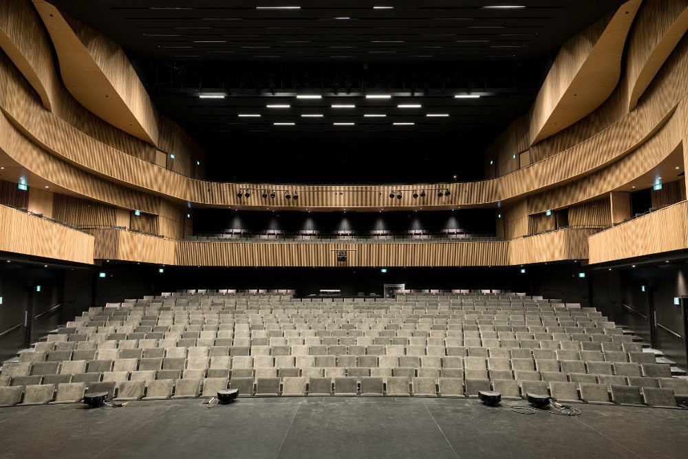 Le Théâtre Gilles-Vigneault annule les spectacles prévus à sa programmation jusqu’au 23 novembre 2020.
