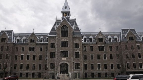 Un retour progressif des étudiants au Cégep et à l'université à partir de lundi