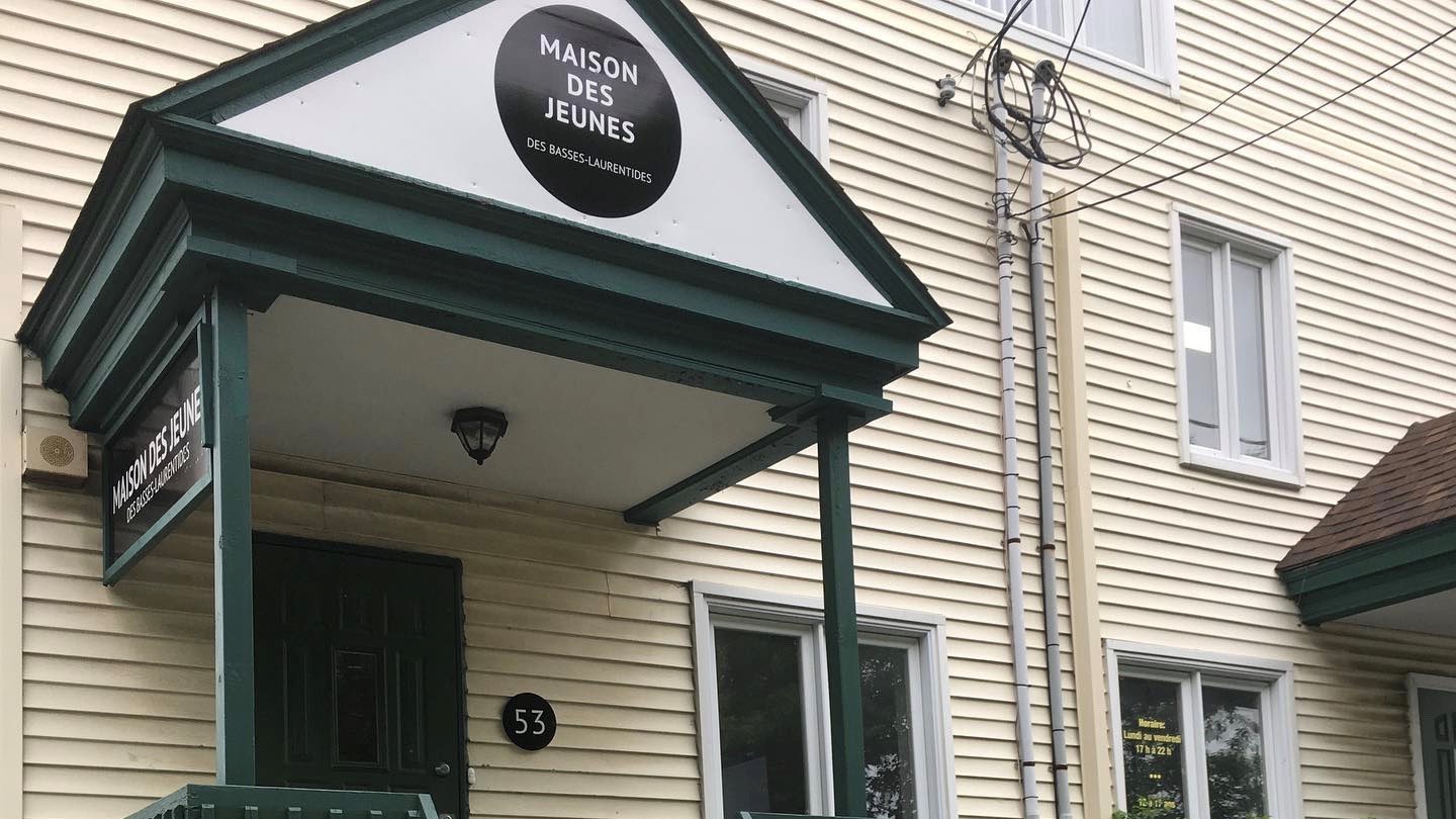 Sainte-Thérèse signe un protocole d’entente avec la Maison des Jeunes des Basses-Laurentides