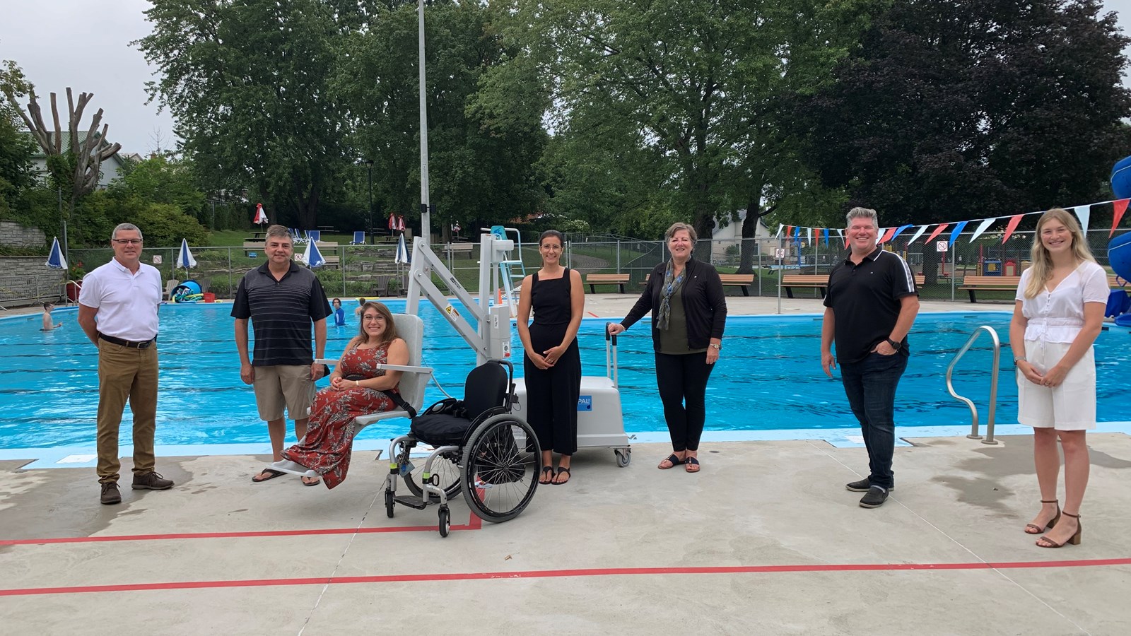La piscine du parc Richelieu rendue accessible aux personnes à mobilité réduite