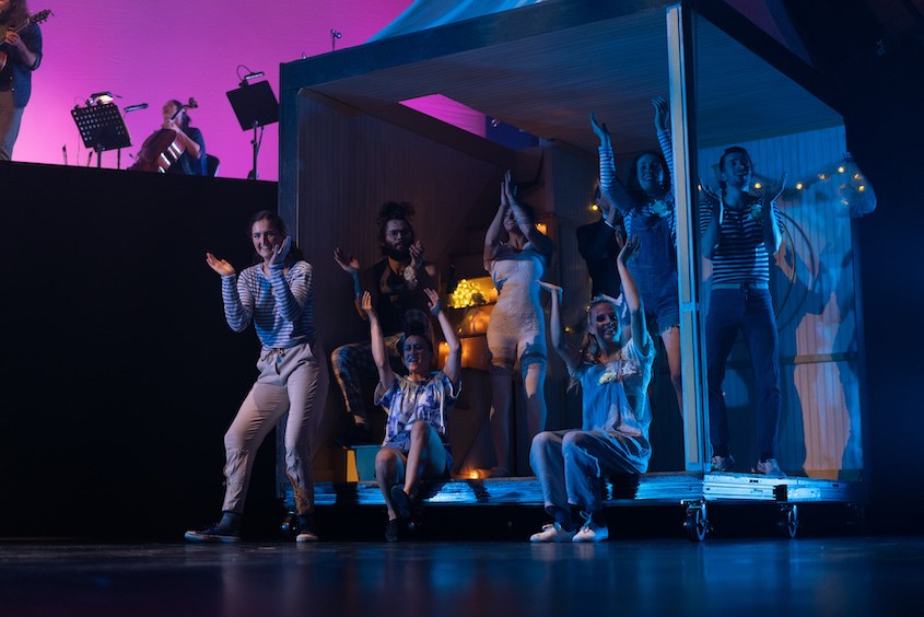Entre Ciel et Mer, le spectacle créé par le Cirque Éloize aux Îles-de-la-Madeleine, se poursuit jusqu’au 14 août