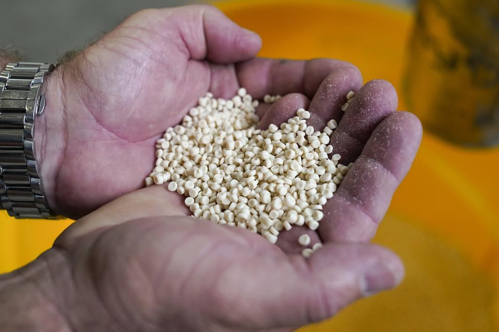 Les bioplastiques attirent des milliards de dollars en investissements
