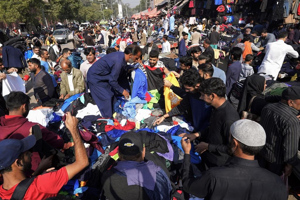 La population mondiale franchit le cap des 8 milliards d'humains aujourd'hui