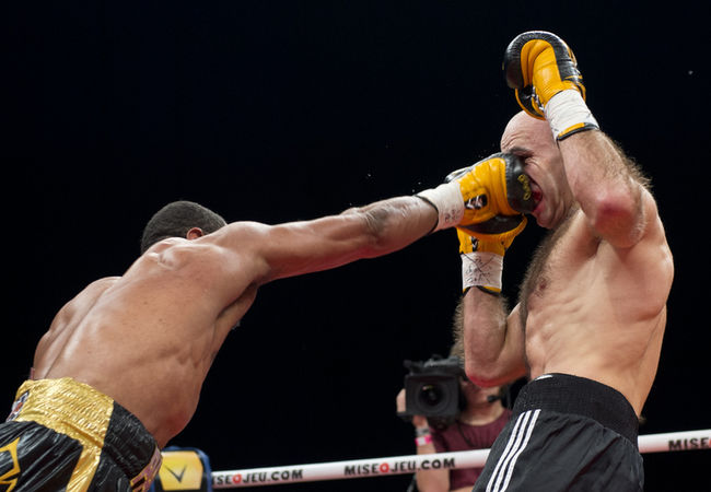 Jean Pascal blessé mais vainqueur