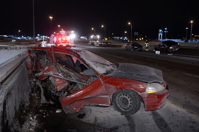 Un véhicule immobilisé sur l’A-440 cause un accident
