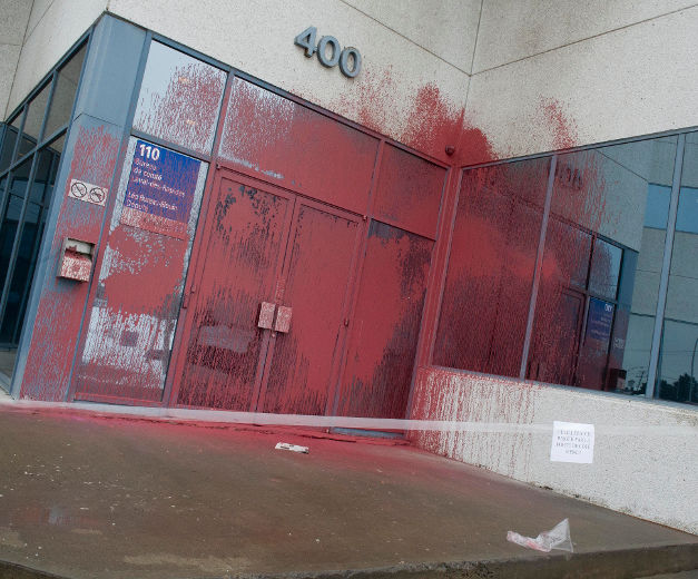 Le bureau de Léo Bureau-Blouin vandalisé