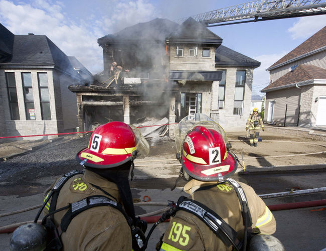 Une résidence de Laval ravagée par les flammes