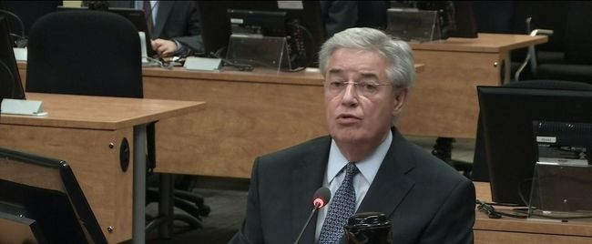 Commission Charbonneau: Lambert remet plus de 720 000 $ aux enquêteurs