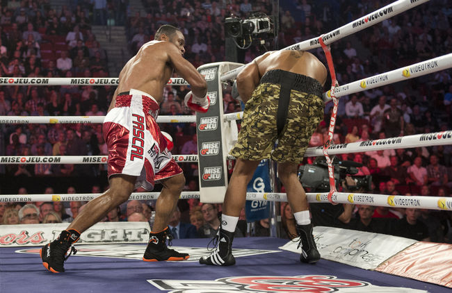Jean Pascal l'emporte face à George Blades
