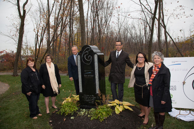 Un nouveau terrain pour bébés décédés au Cimetière de Laval