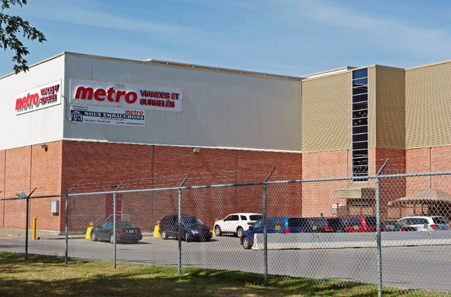 Metro concentre ses activités de distribution à Laval