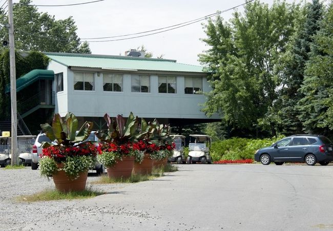 Le Club de golf Sainte-Rose vendu