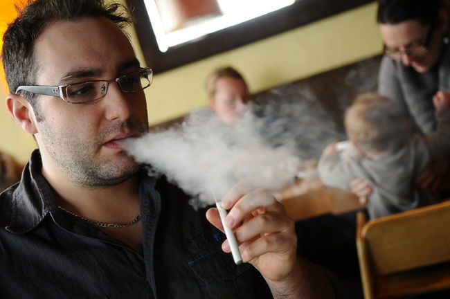 Une cigarette de plus en plus populaire