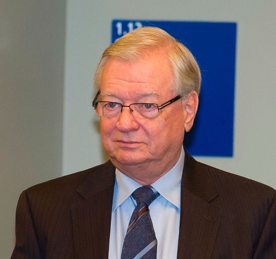 Gilles Vaillancourt pourra quitter le pays